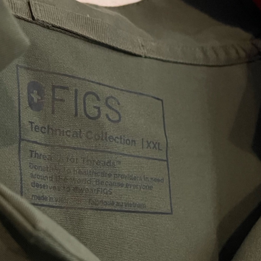 Figs Scrub Top - Picture 2 of 3